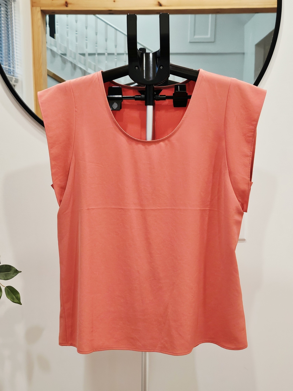 Express Coral Sleeveless Scoop-Neck Tank